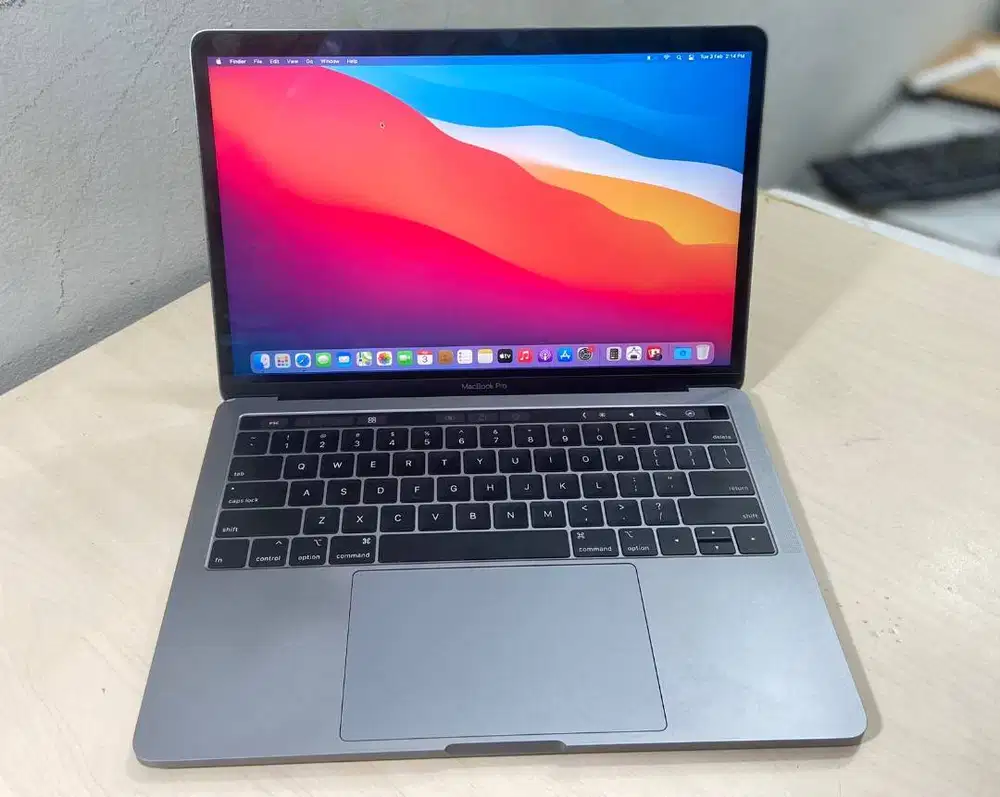 LAPTOP MACBOOK PRO TOUCHBAR 2018 CORE i5 RAM 16GB SSD 256GB DL-EC
