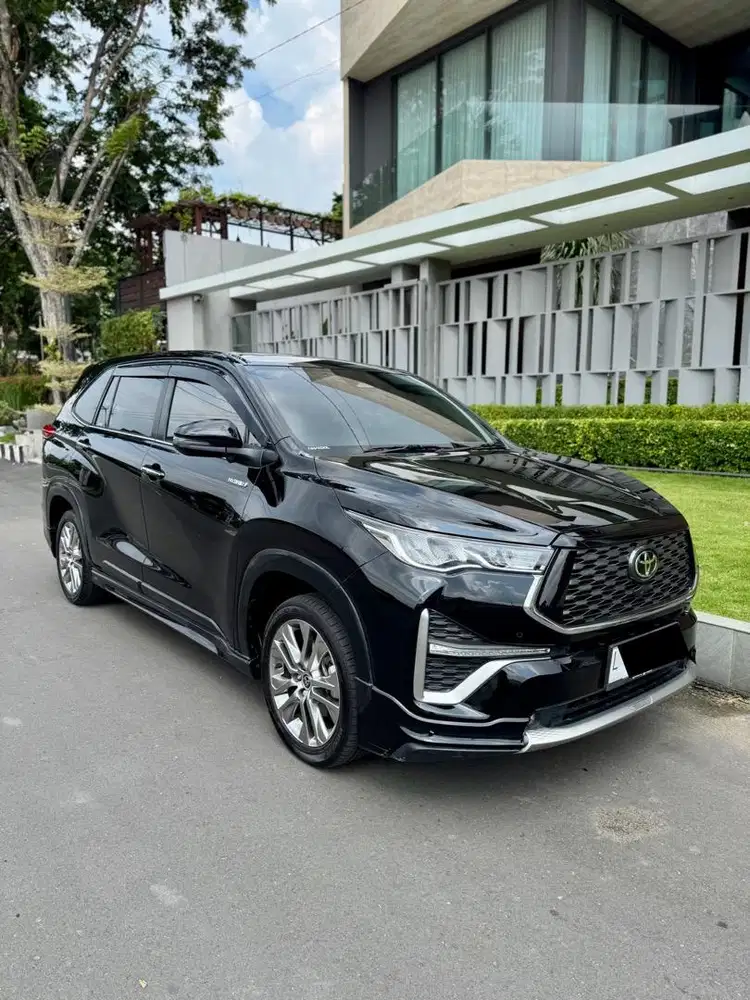 Innova Zenix Q Hybrid TSS Modelista 2023