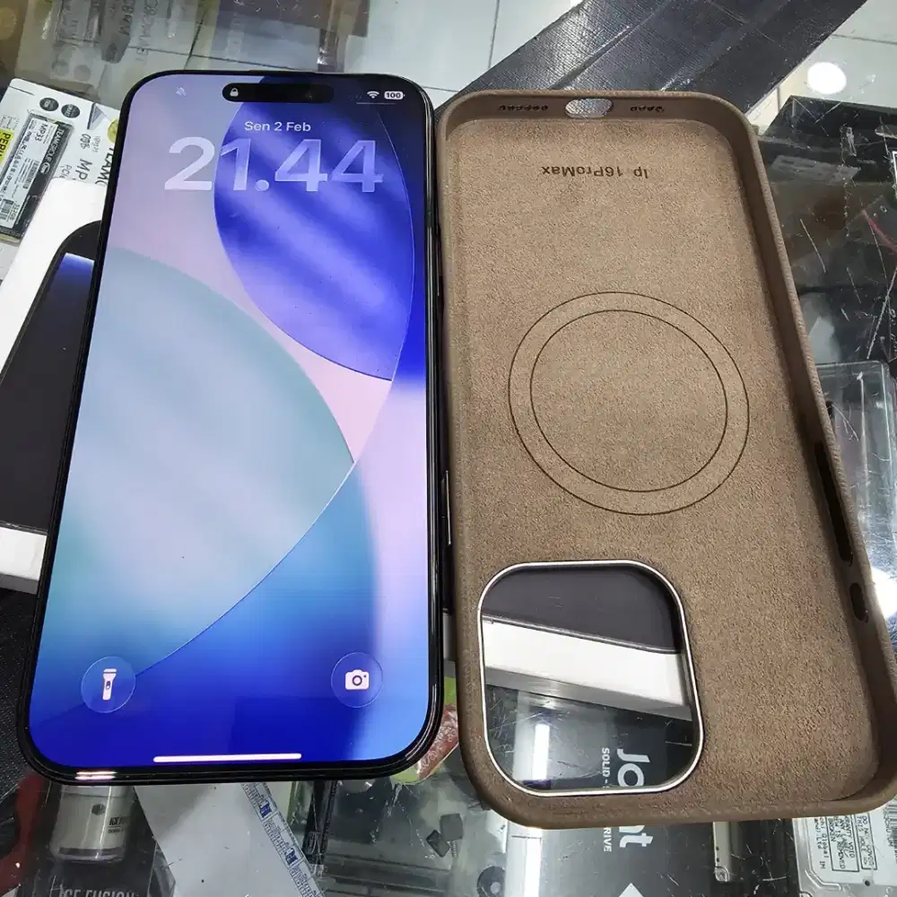 Iphone 16 promax 256 Ex Ibox Garansi On april 2026