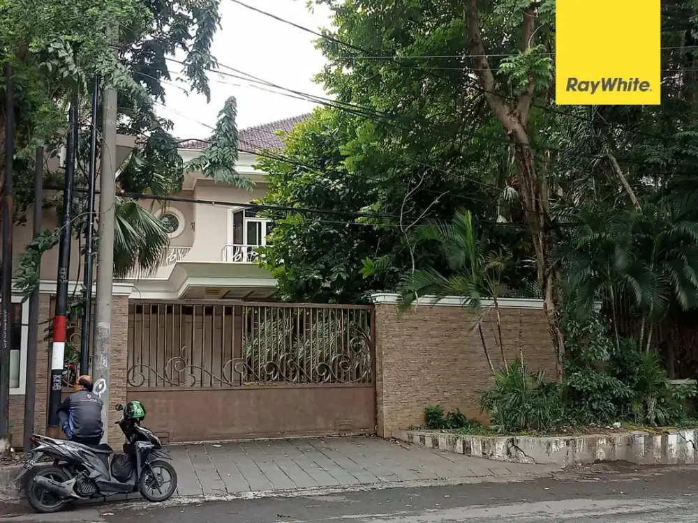 Disewakan Rumah Semi Furnish Dijalan Tegalsari Surabaya Pusat