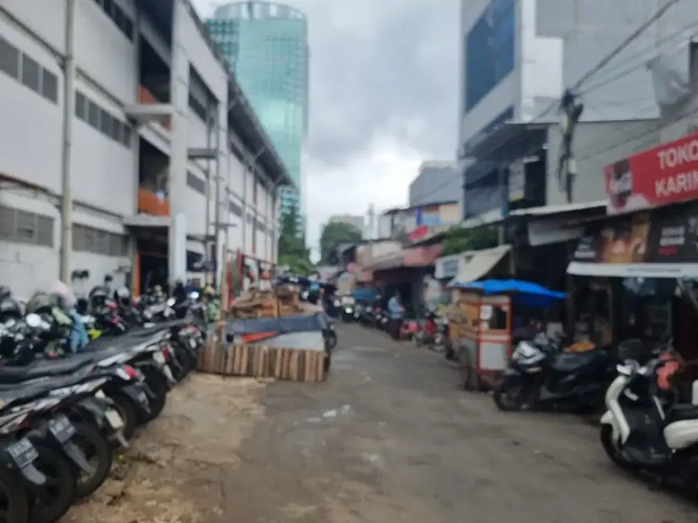 DIJUAL CEPAT KOMRSIAL DI  JL BENHIL 2, BELAKANG BANK DKI