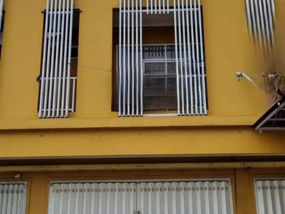 Ruko Ketintang Surabaya  Cocok untuk usaha paket (j&t dsb), kantor admin, travel umrohdll