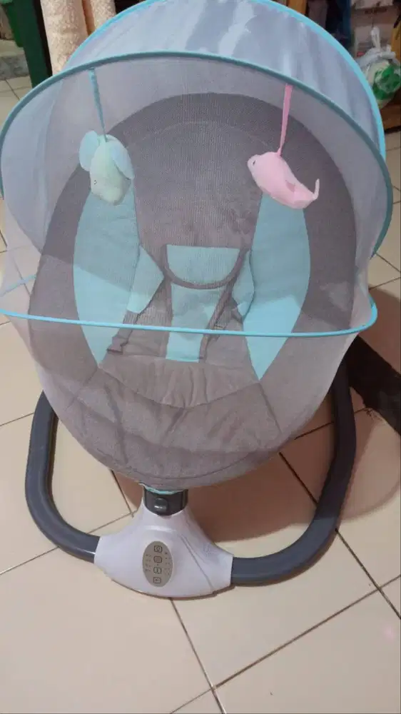 Electric baby rocking baby swing S-Y608 (Ayunan Bayi Elektrik)