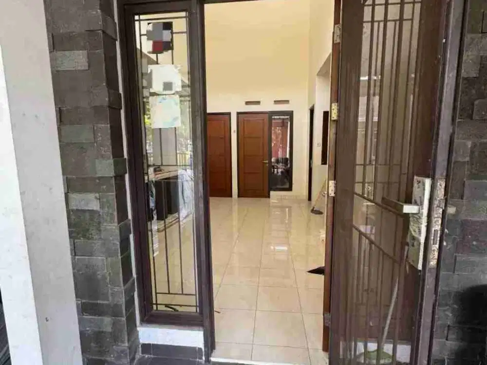 Dijual rumah unit langka di Cluster Ifolia Harapan Indah Bekasi Barat
