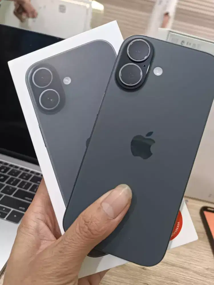 iphone 17 black 256 ibox bh99% barang like new garansi oktober 2026