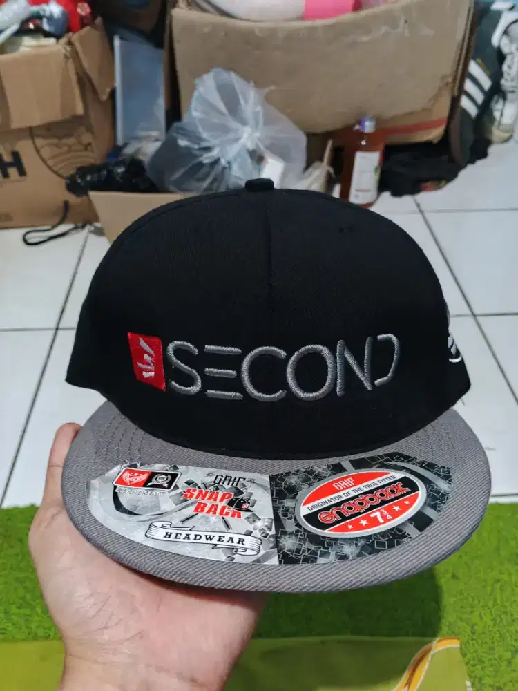 Topi Snapback 3 Second