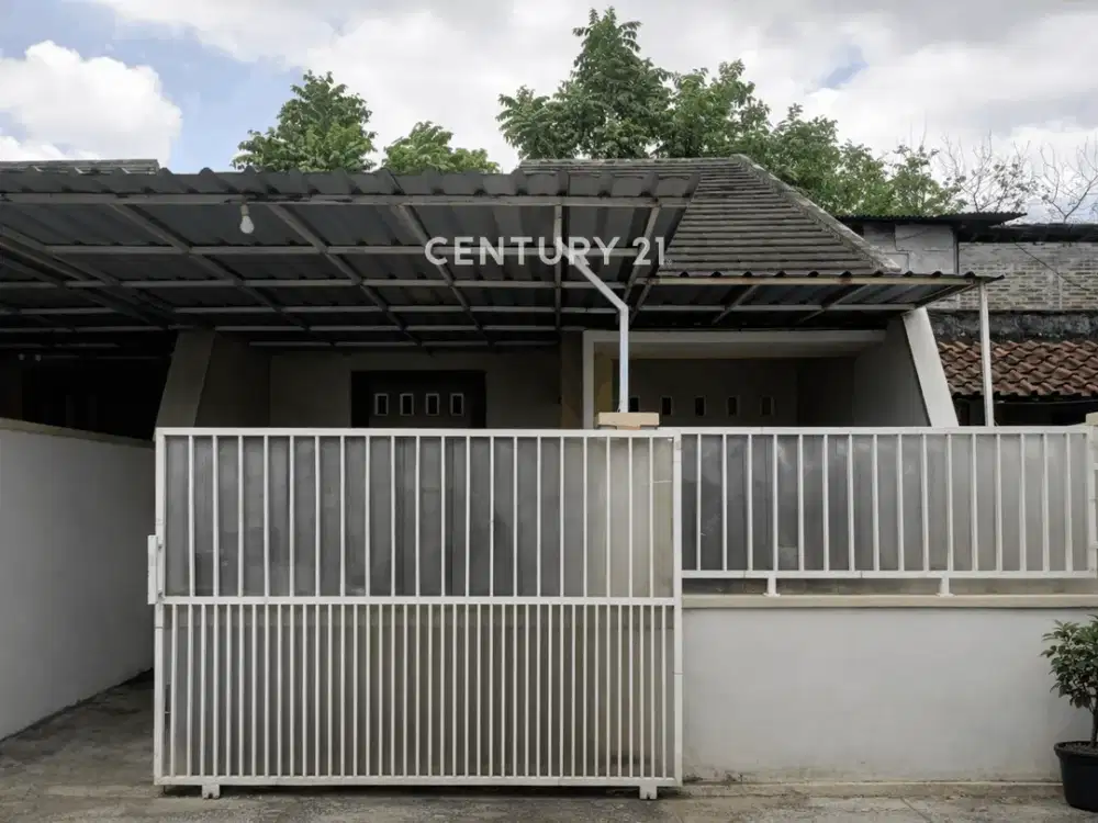 Rumah Dalam Cluster Di Maguwoharjo Dekat Pasar Stan