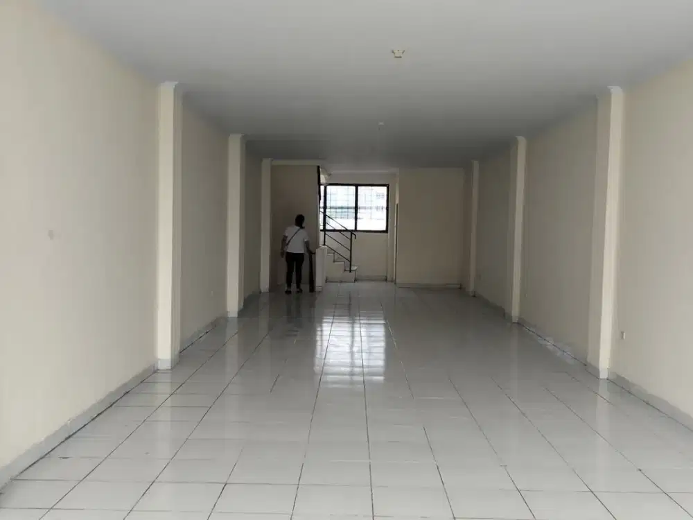 Disewakan ruko siap pakai pinggir jalan di mangga besar