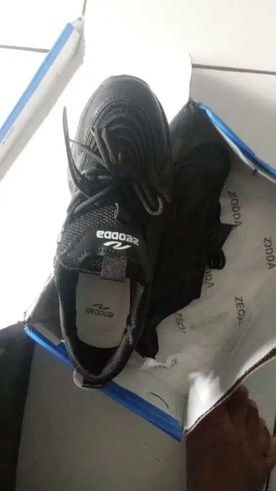 Sepatu skolah anak ukuran 36 dn 37