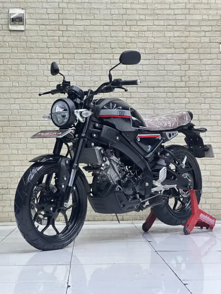 ODO 5RB‼️ Yamaha XSR 155 Pmk 2024 Decal Hitam - Dava Mustika