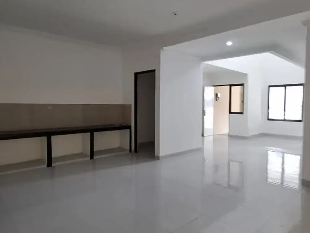 RUMAH BAGUS RANGKA BAJA RINGAN LT 144 SIAPHUNI KOTA WISATA CIBUBUR JAKARTA TIMUR