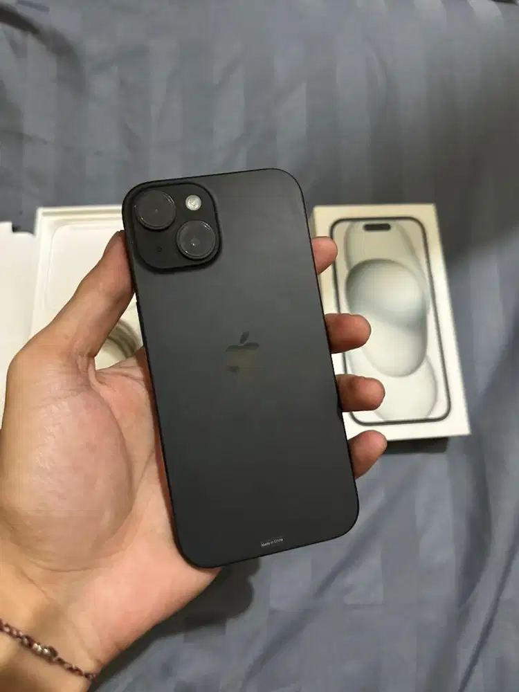 Iphone 15 128 garansi on
