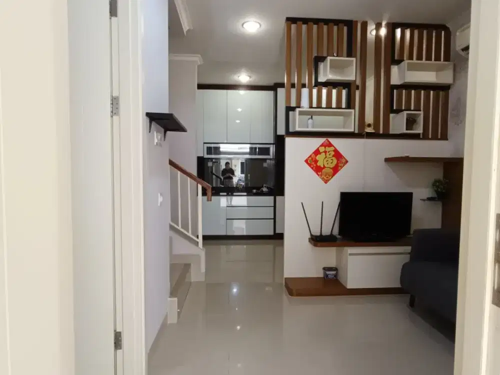 Dijual Rumah cantik full furnished, tinggal bawa koper, | Tesla Gading serpong