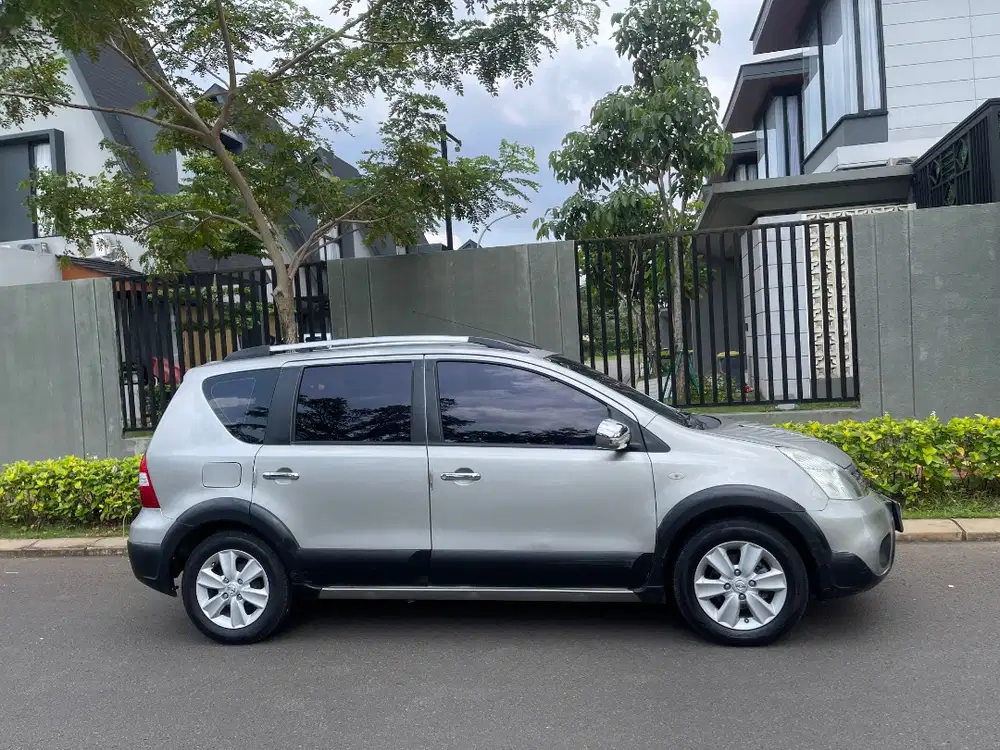 Nissan Grand Livina 2008/2009 matic 2010 Bt 2011, 2012 2013