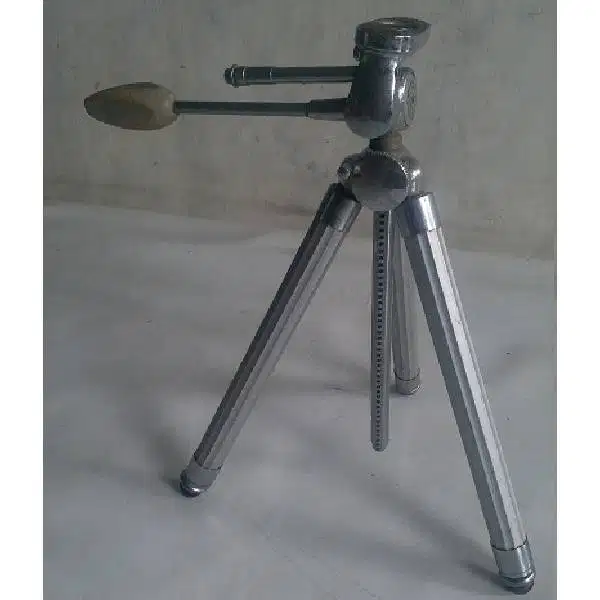 Tripod kuno jadul BAHAN ALUMINIUM MERK VELBON  MADE IN JAPAN