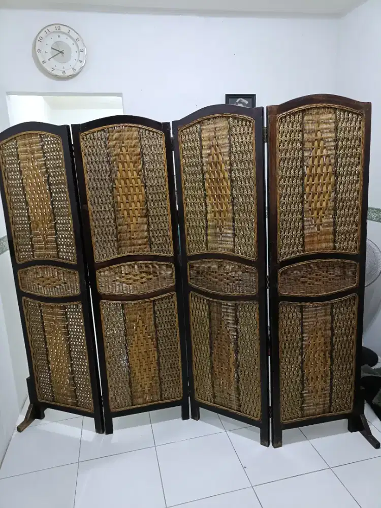 Sekat Partisi Rotan ~ Pembatas Ruangan