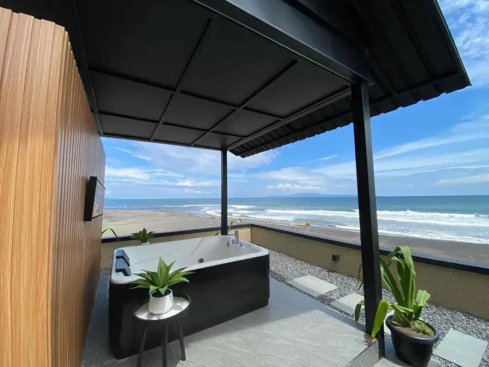 DIJUAL VILLA MEWAH BEACH FRONT PANTAI SABA GIANYAR BALI