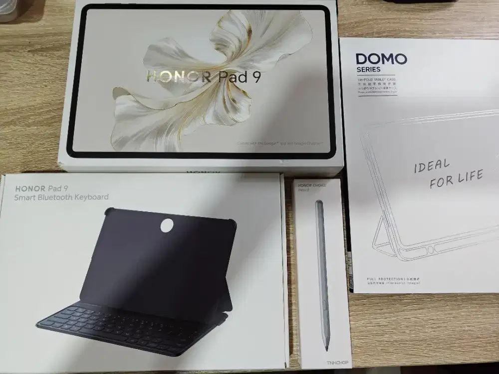 Honor pad 9 + keyboard ori + pen ori like new, no minus