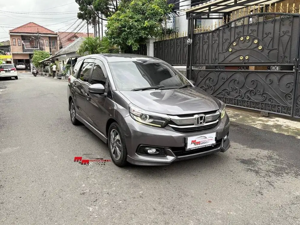Honda Mobilio E CVT 1.5 AT 2021 Abu-Abu