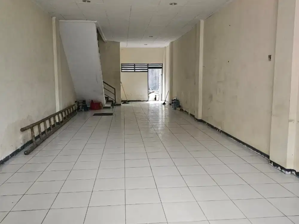 DISEWAKAN CEPAT RUKO DI JALAN PETA SELATAN