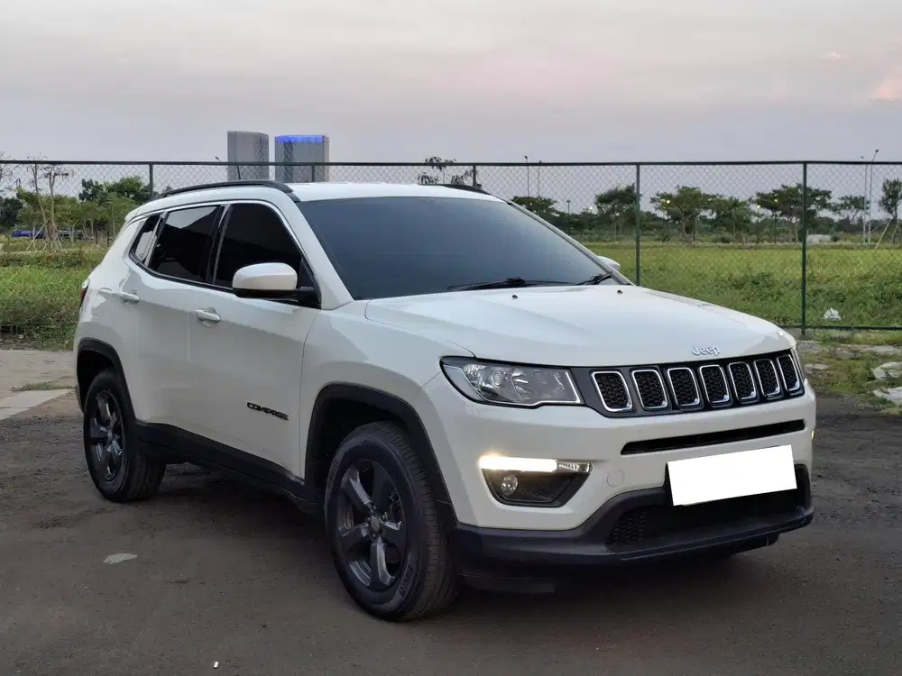 JEEP COMPASS LONGITUDE AT 2018 Bensin