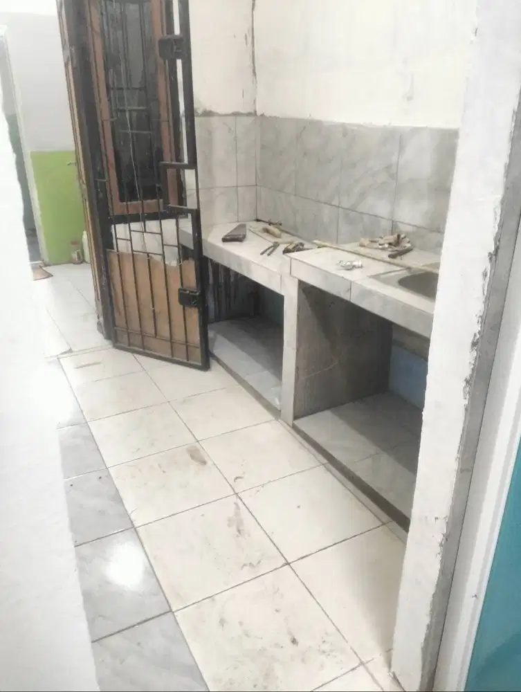 Tukang bangunan borongan/harian