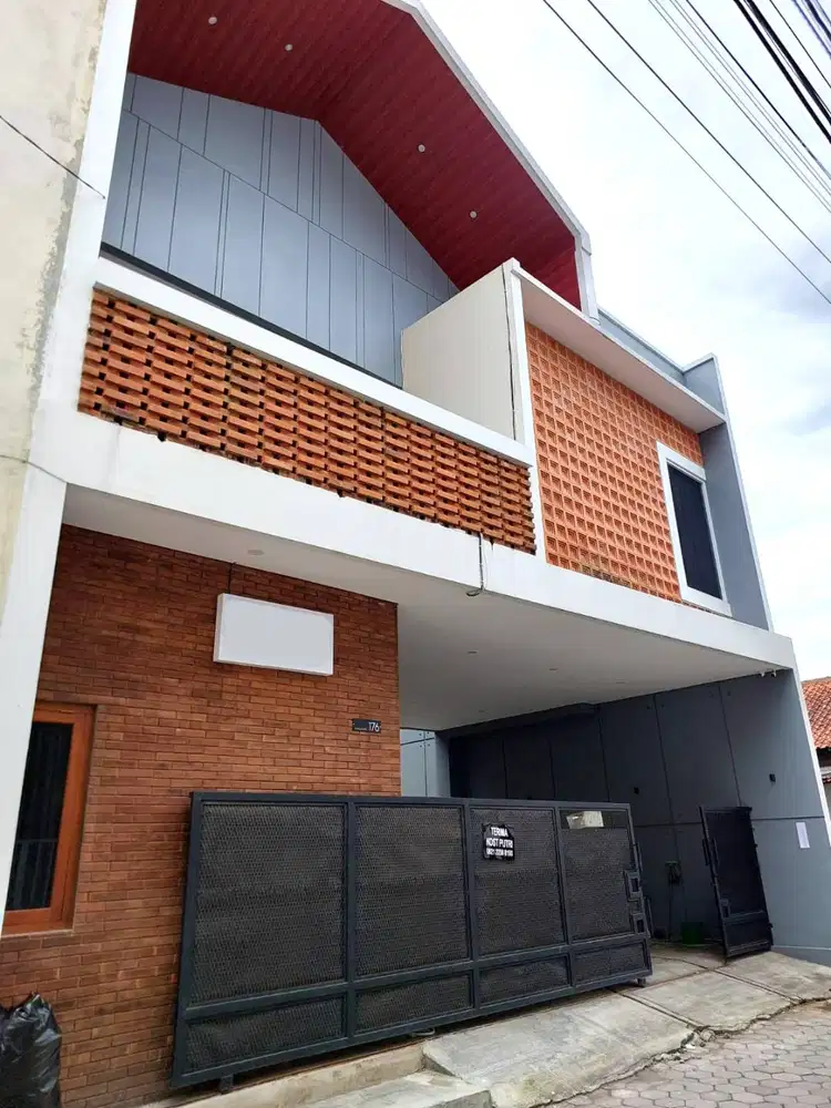 Kos Eksklusif 12 Kamar dekat Pakuwon Mall dan Kampus UPN