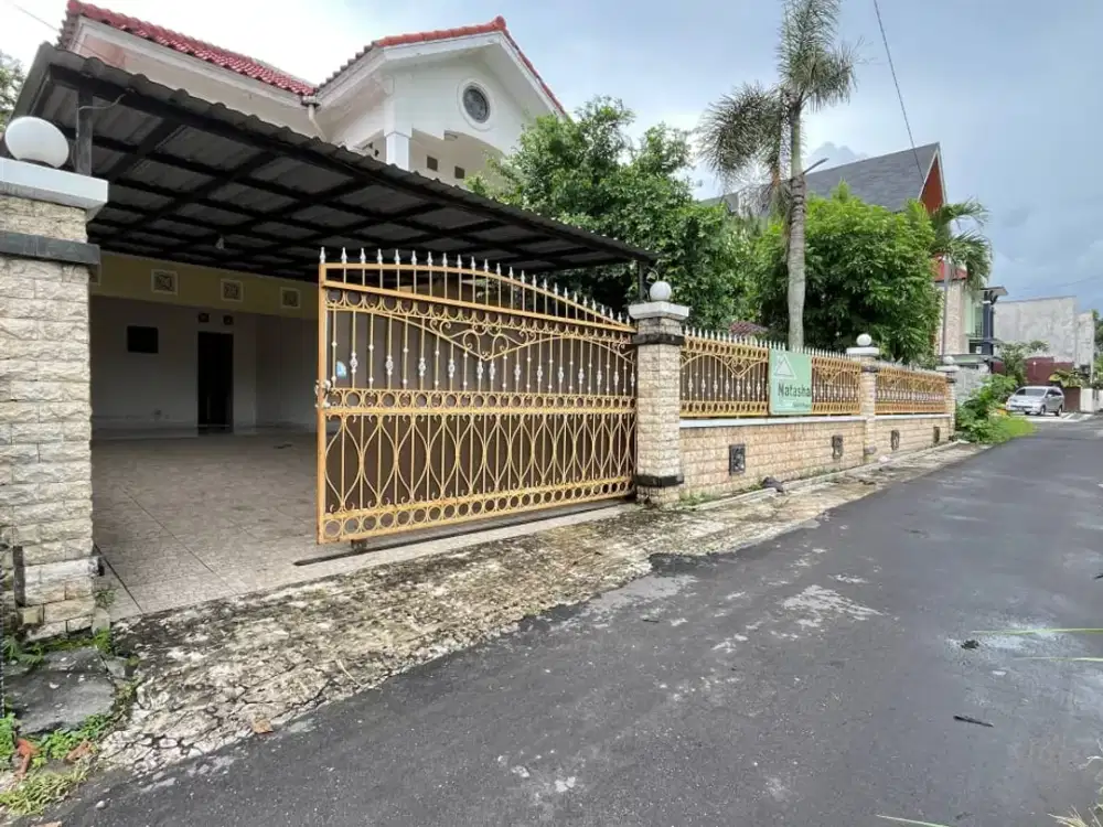 Rumah & Guest House Condongcatur Dekat Pakuwon Mall & UPN Luas 526m2