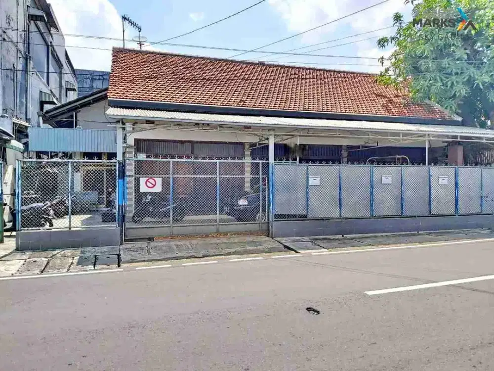 Rumah dijual dihitung tanah di Kramat Pulo Raya Jakarta Pusat