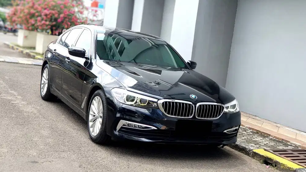[ GARANSI 5TH ] BMW 530i 530 i Luxury G30 Limousine 2017/2018
