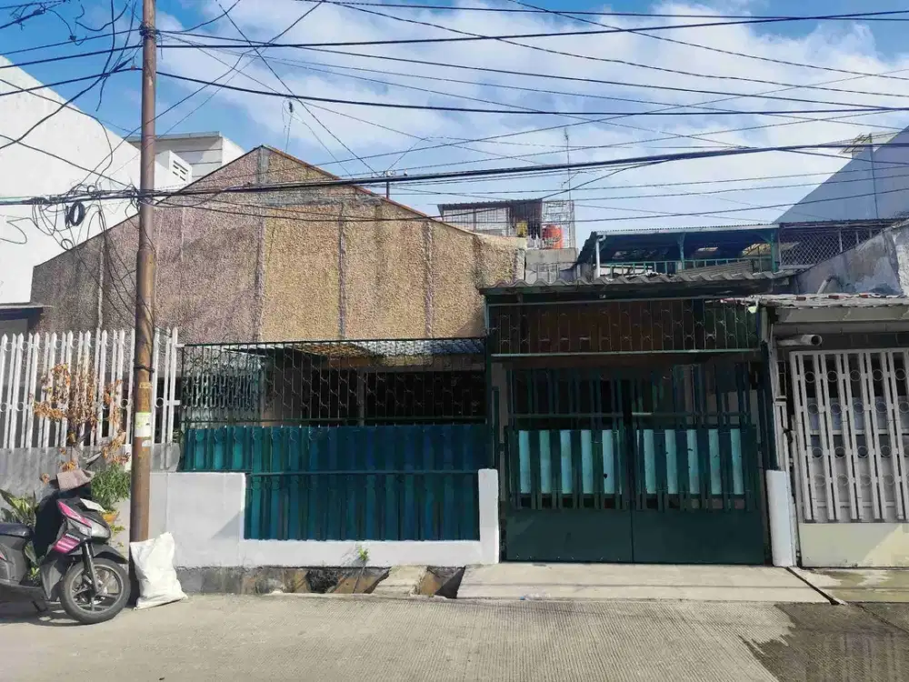 RUMAH SIAP HUNI 1,5 LANTAI KAVLING POLRI JELAMBAR