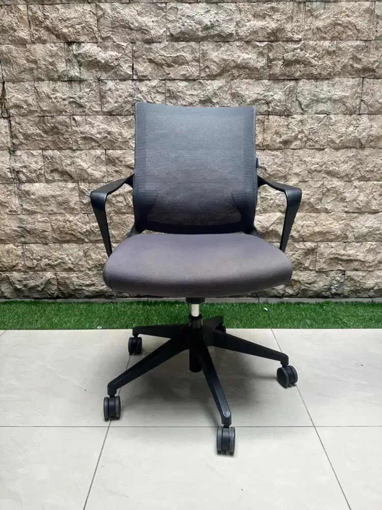 Kursi kantor informa