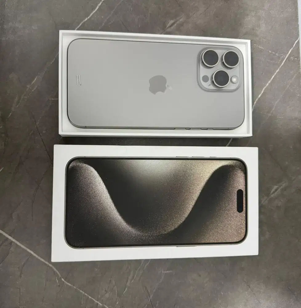 Di jual ip 15 promax 256gb bh 84%