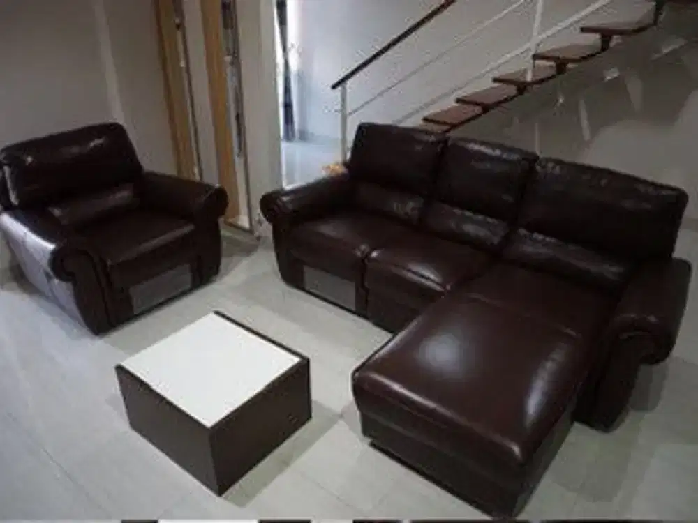 Dijual Rumah siap huni dan furnished di Green court