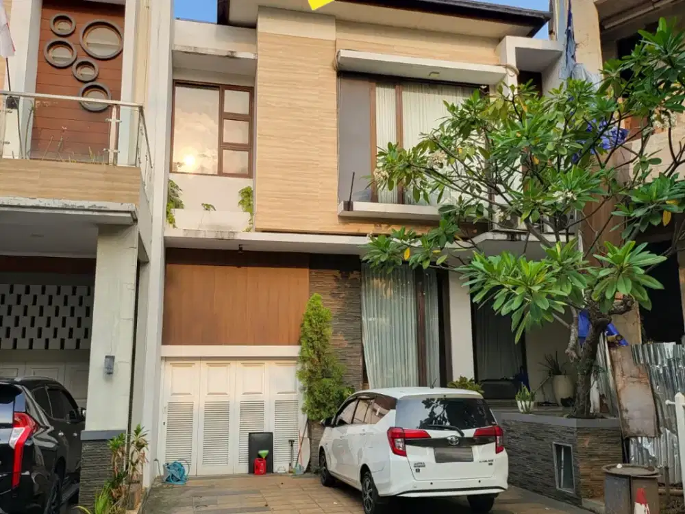 Rumah Bagus Nyaman Minimalis Dilengkapi dengan Kolam Renang Pribadi di Kebayoran Bintaro Tangerang Selatan (Im)