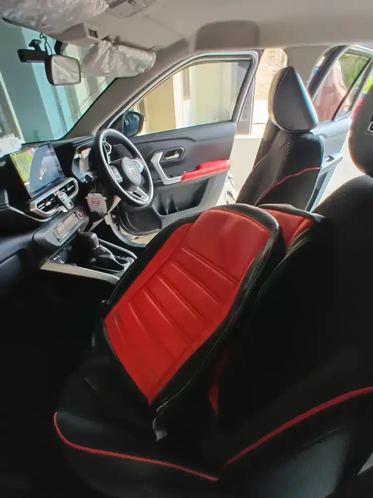 Sarung lapis jok mobil Raize GR 2025 semi kulit dan alas lantai