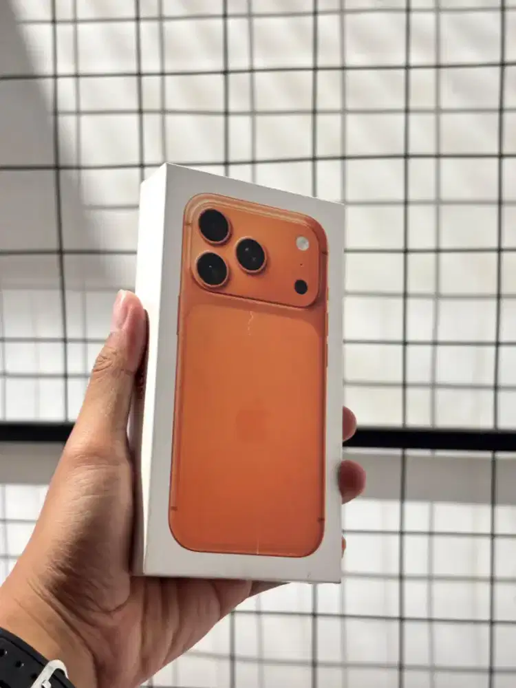 New Iphone 17 PM 256GB Orange