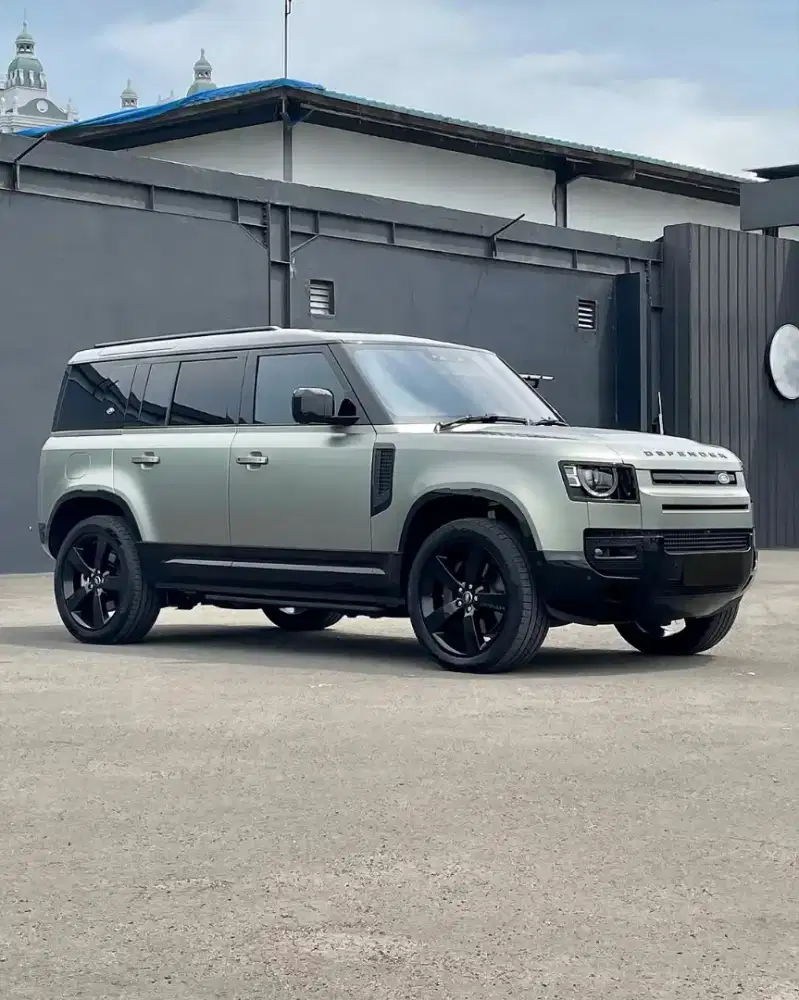 Land Rover Defender 110 HSE X-Dynamic 3.0 P400 2024