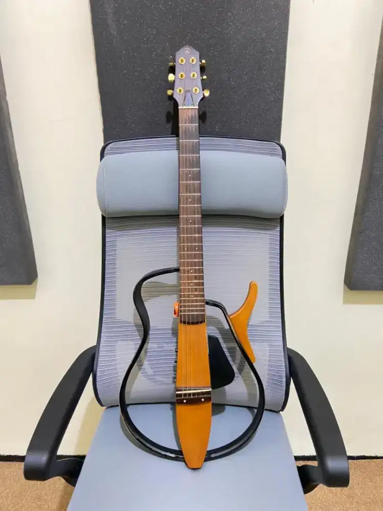 Yamaha silent slg 110 s string