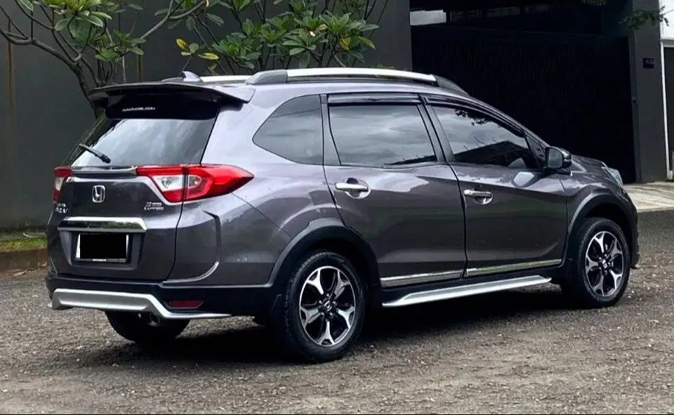 TDP 7 JUTA Kredit BRV 1.5 PRESTIGE AT 2016 Siap Pakai Data dibantu