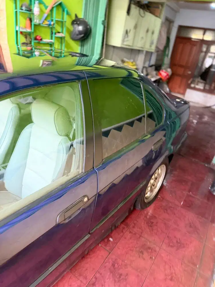 BMW 320i 1994 Bensin