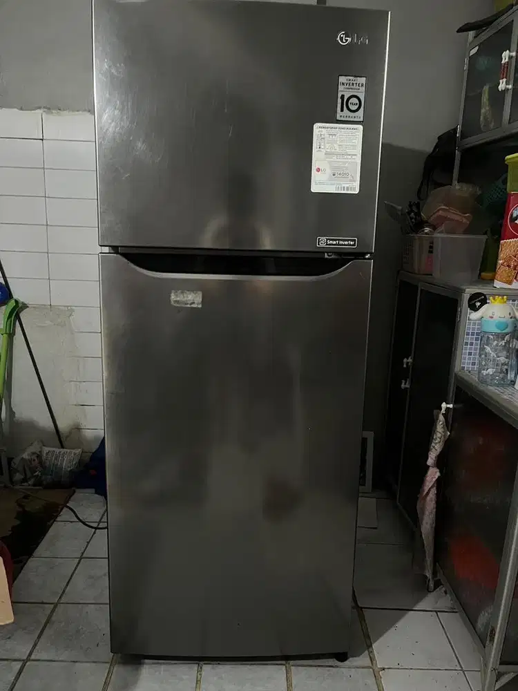 Kulkas merk LG 2 pintu second