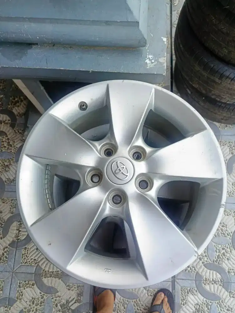 Velg dan ban toyota rush ring 16