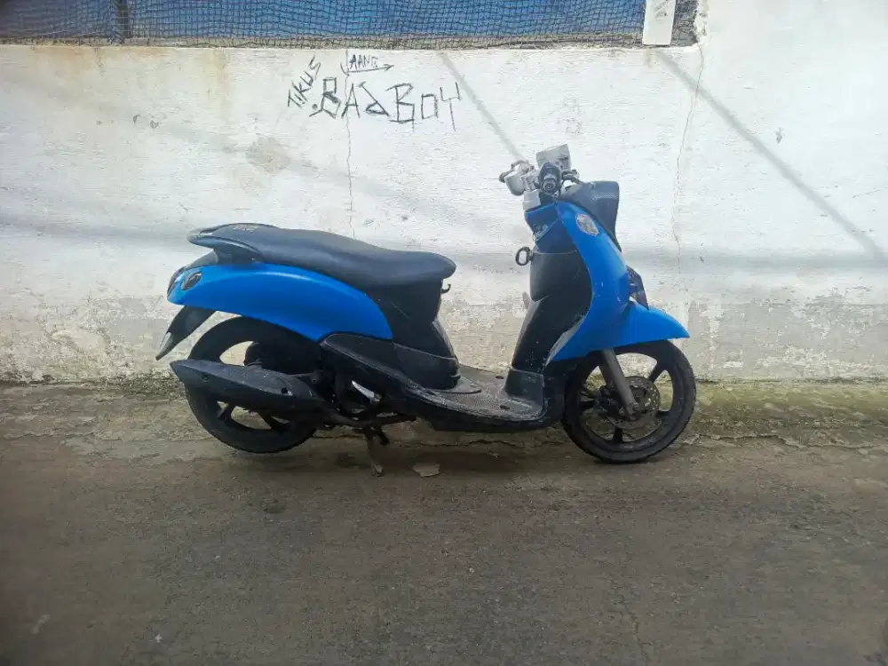 YAMAHA Fino karbu