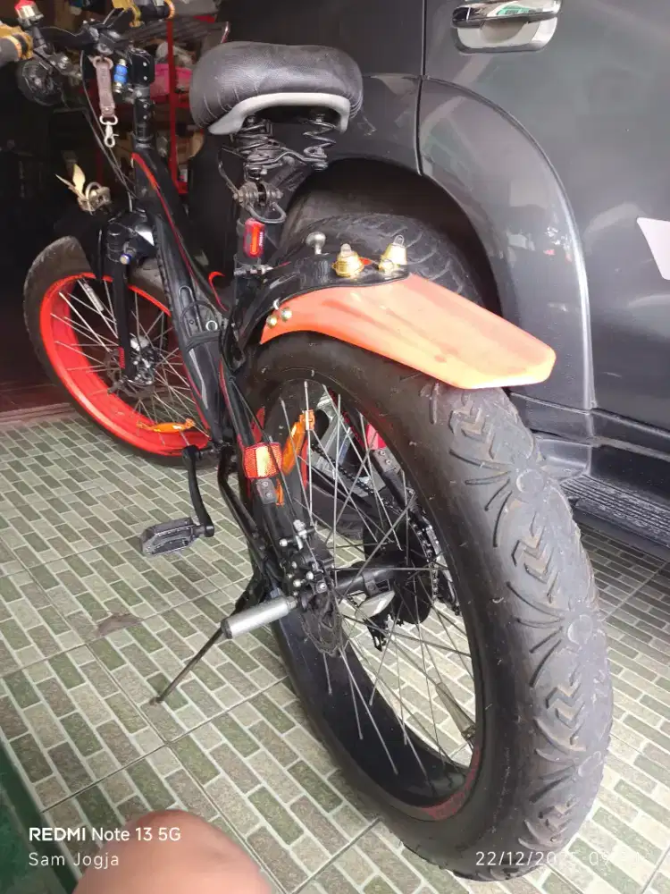 FAT BIKE BAN BESAR