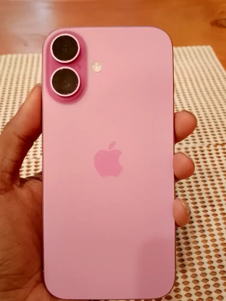 iPhone 16 128gb iBox