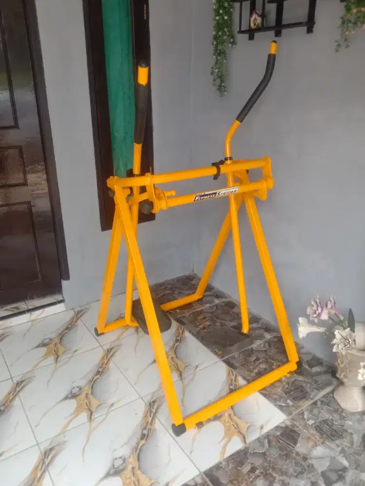 Alat fitness air walker