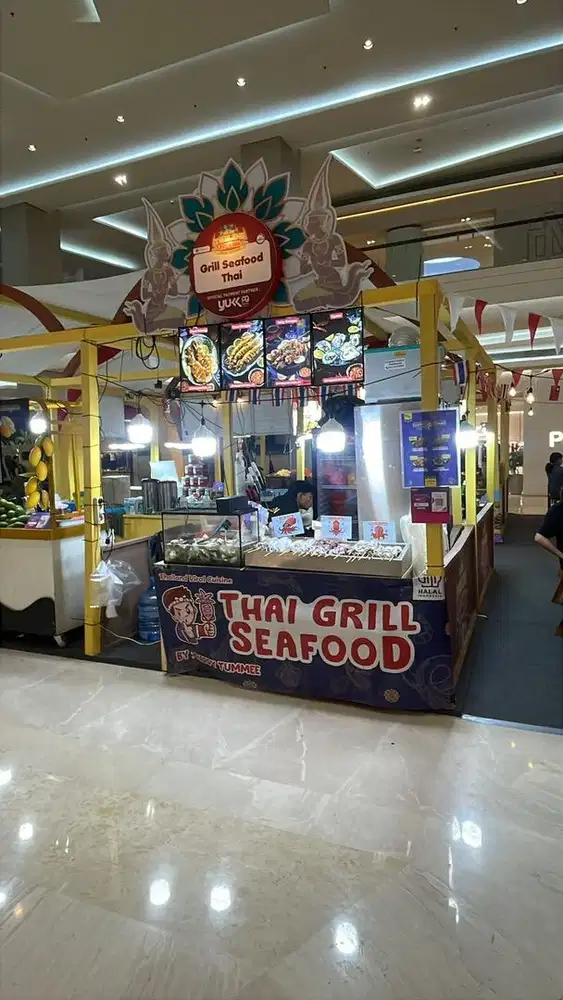 URGENT!! DIBUTUHKAN KARYAWAN JUALAN DAN JAGA STAND SEAFOOD BAKAR