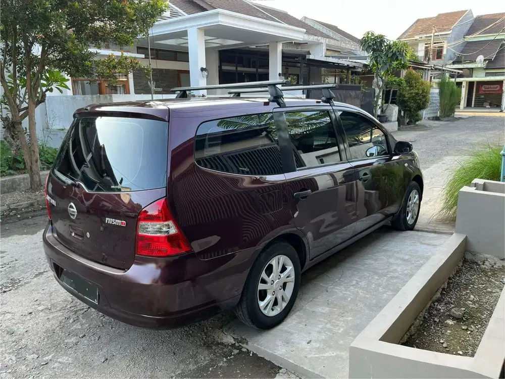 Nissan Grand livina 2012 Bensin