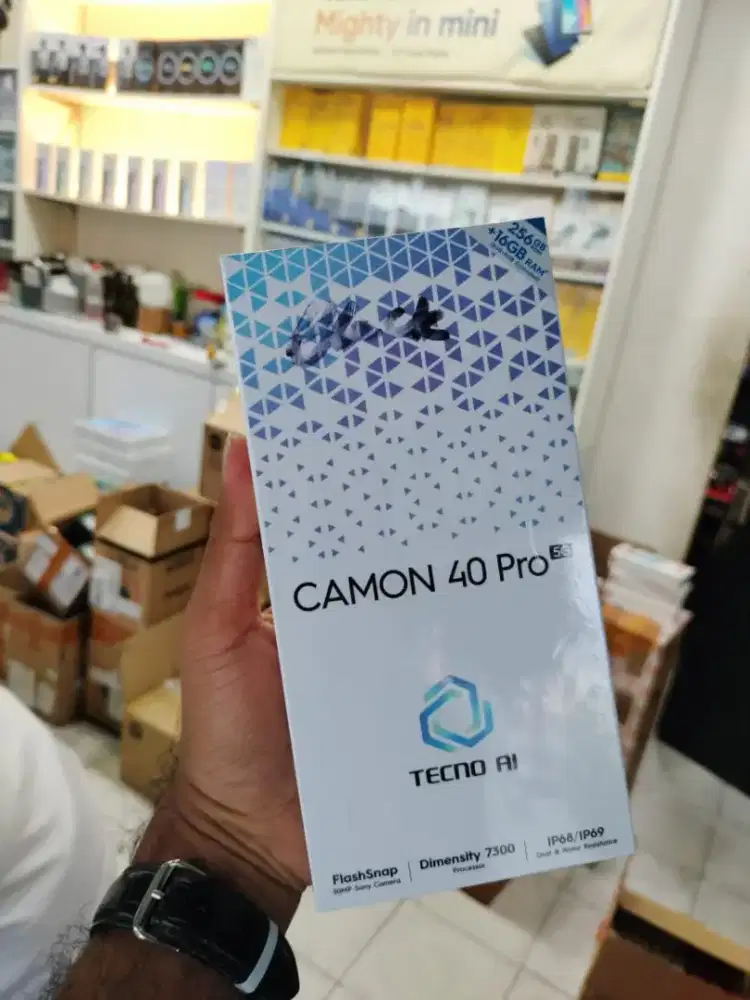 Tecno Camon 40 Pro 5G BARU Layar Lengkung Mewah